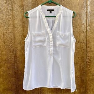 Banana Republic White Sleeveless Henley Medium